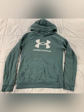 Pre loved UNDER ARMOUR hoodie youth size XL